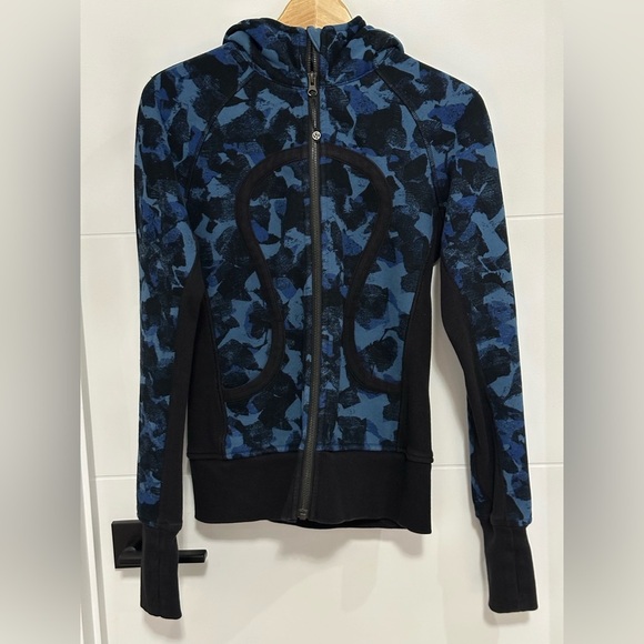 Lululemon: Women’s Full Zip Scuba Hoodie- Size 6 - Picture 4 of 12